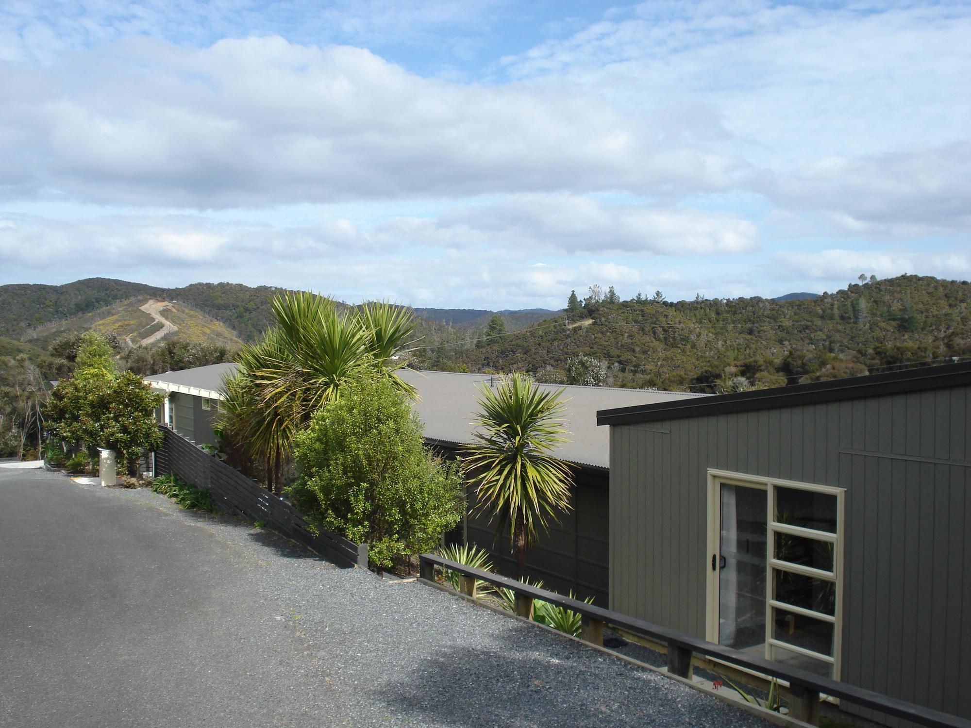 Longhouse Bed And Breakfast Haruru Exterior foto